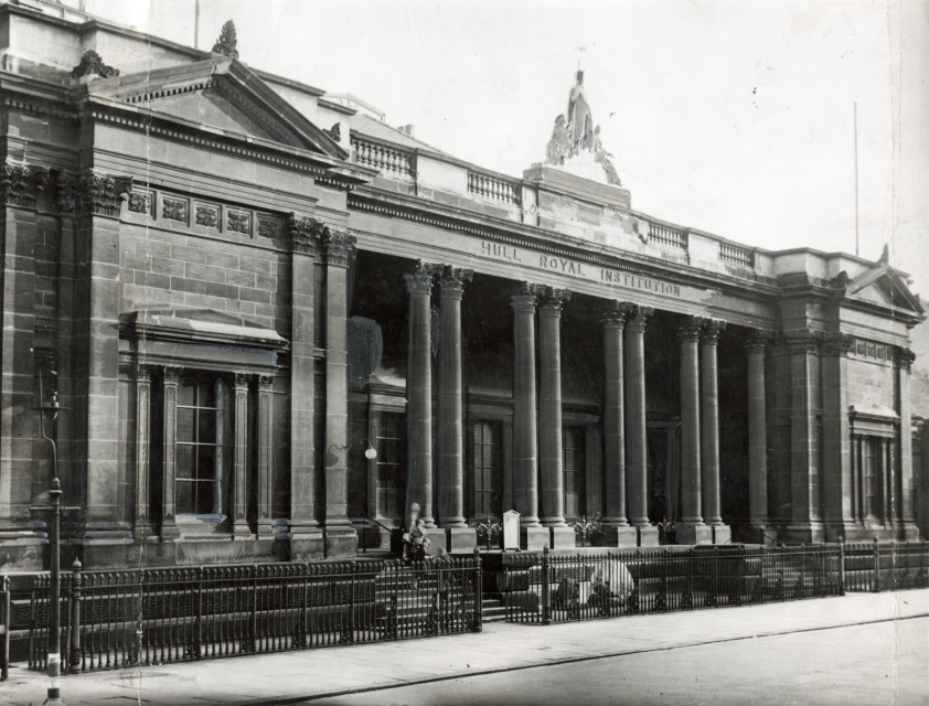 Hull Municipal Museum facade, Albion Street, 1930s